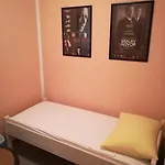 Cinema House Single & Double & Penzion