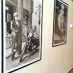 Penzion Cinema House Single & Double &