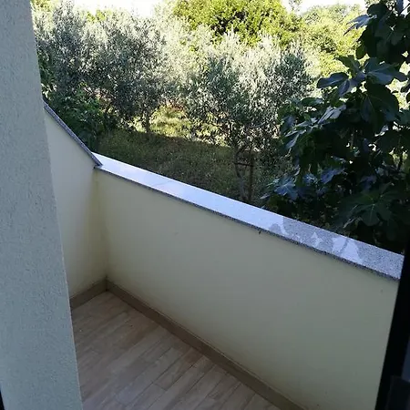 Gostinjska kuća Cinema House Single & Double &