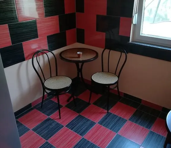 Cinema House Single & Double & 게스트하우스