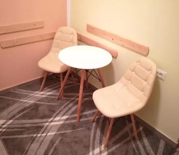 Cinema House Single & Double & 풀라