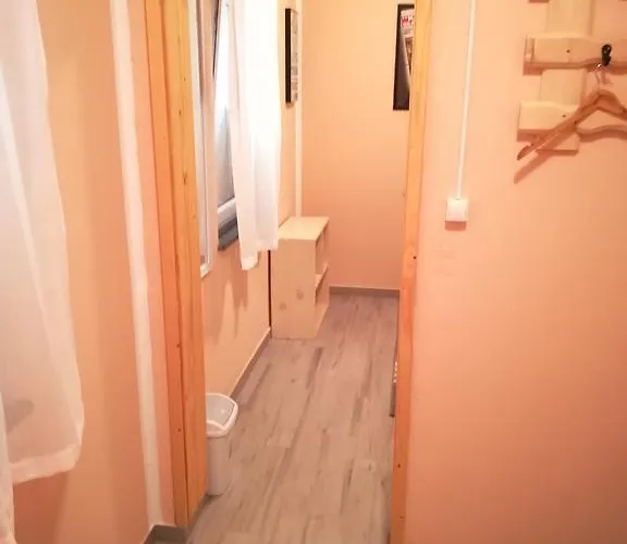 게스트하우스 Cinema House Single & Double & 풀라