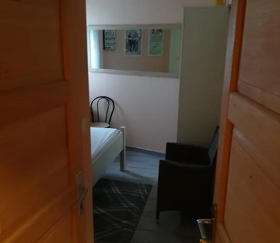 게스트하우스 Cinema House Single & Double &