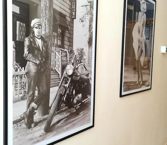 게스트하우스 Cinema House Single & Double &