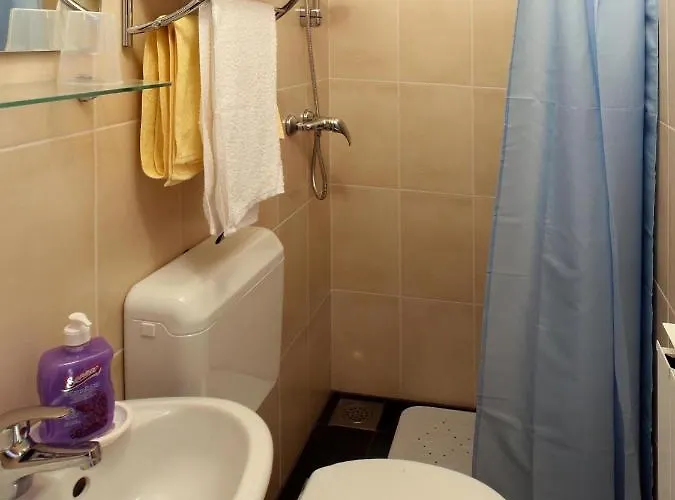 Gæstehus Cinema House Single & Double & Pula