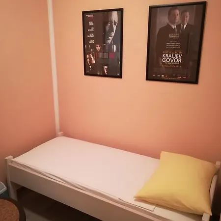 Cinema House Single & Double & Pensjonat